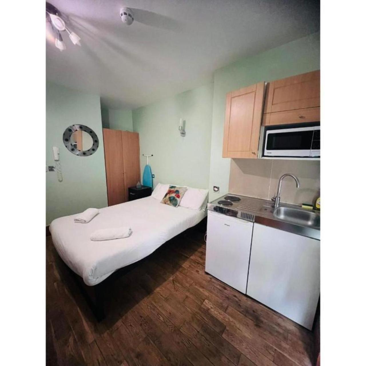 G3- Great Studio For 2 With Patio Near Hyde Park London Kültér fotó